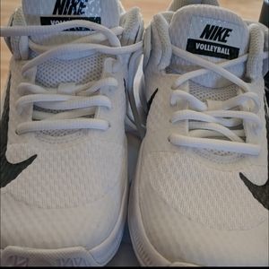 Women's VB shoes